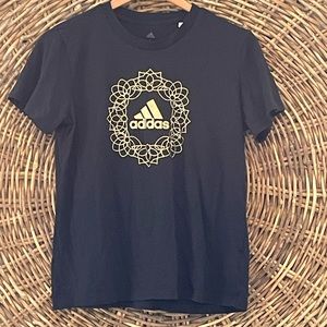 Adidas T-shirt
